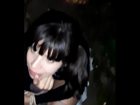 ❤️ Uz ielas uzpampis dzimumloceklis apmaiņā pret konfektēm ❤❌ Slepkavas pie mums